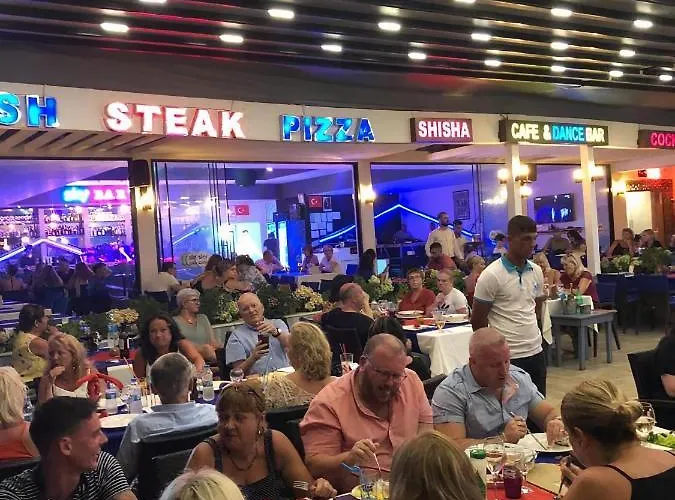 Apartahotel Sky Alremu Side