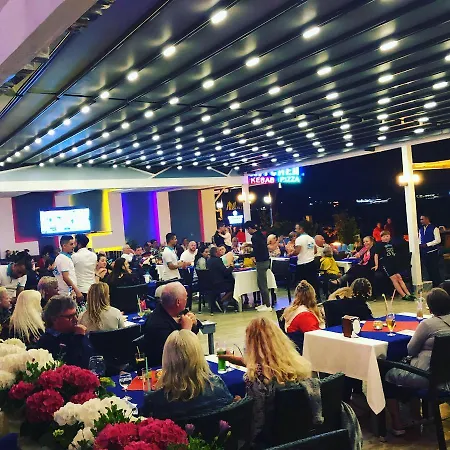 Sky Alremu Aparthotel